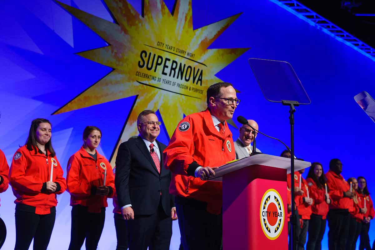 Blue blood AI Sponsors City Year Boston’s Starry Night Supernova, Jonathan Lavine Receives Legacy Award